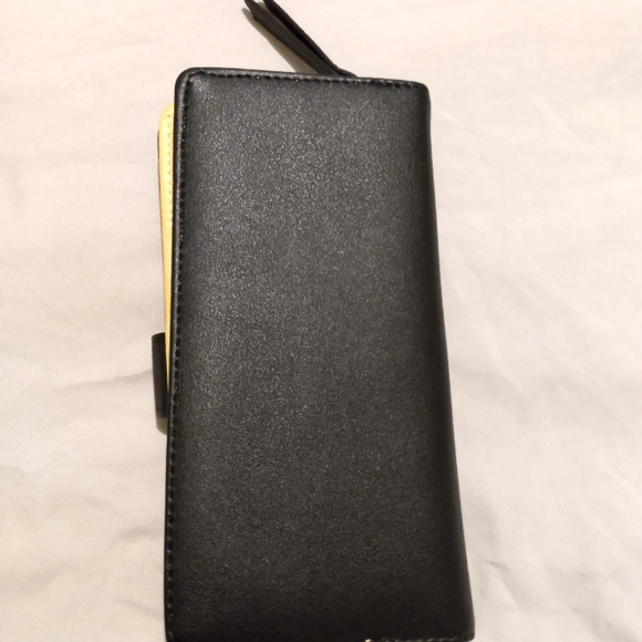 Golden Leaf Wallet - Picture 4 of 6